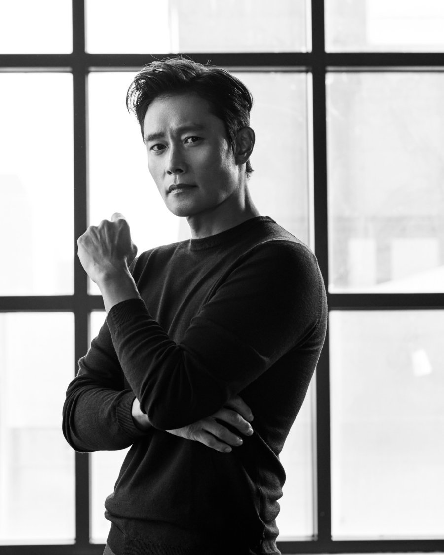 Lee Byung Hun To Produce The Netflix Original Movie I Believe In A