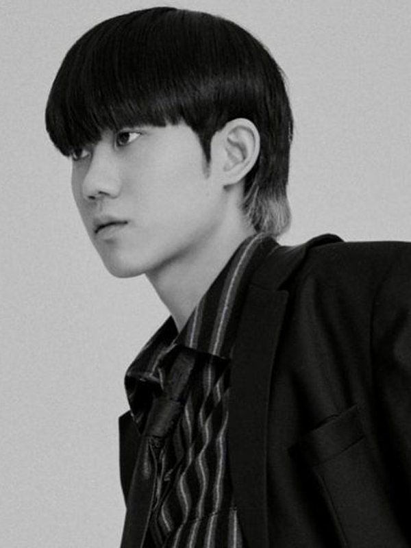 Ahn Byeong Woong (안병웅) MyDramaList