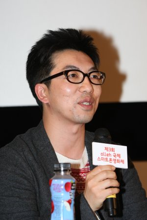 Dong Hun Kang