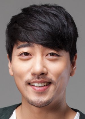 Yoon Kwan Woo