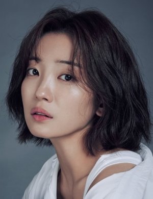 Ji Hyun Ahn 