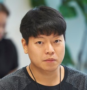 Dong Hyun Lee