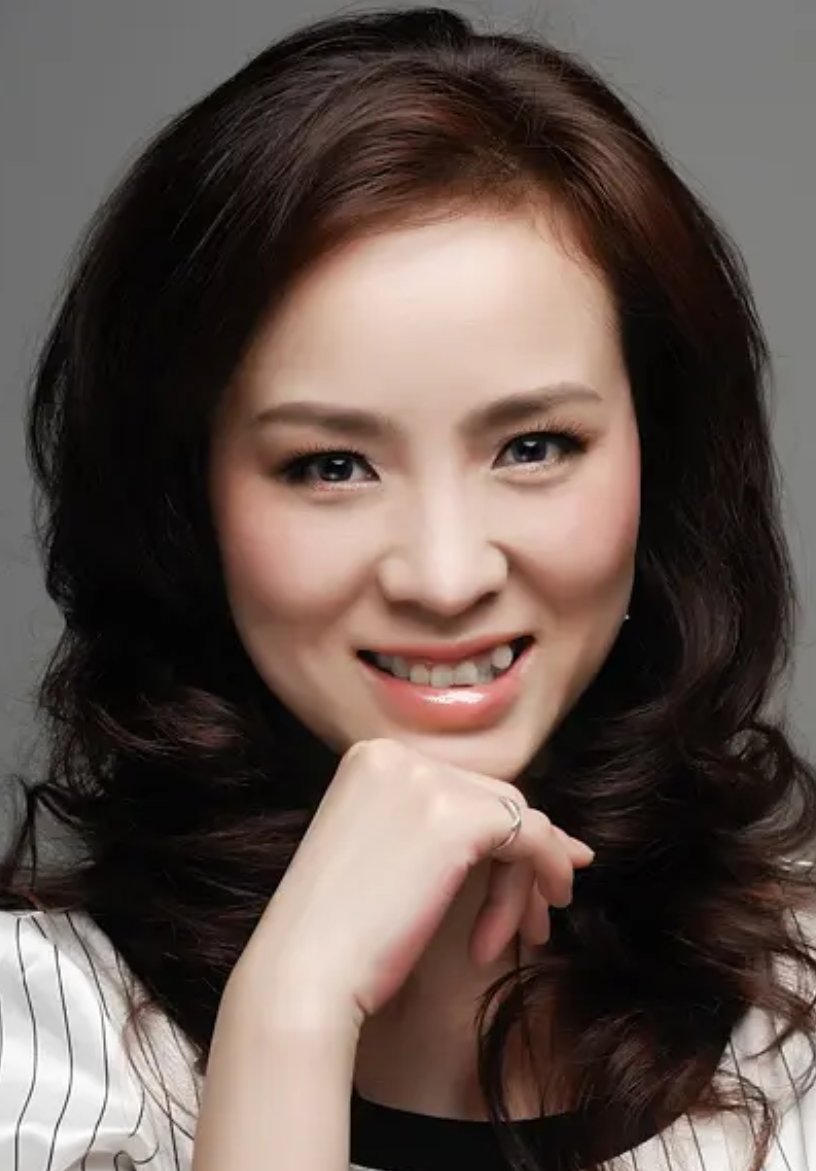 Xin Yue Wang