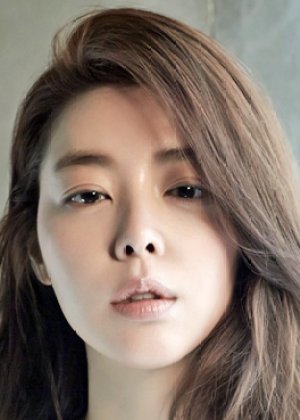Kim Gyu Ri in Green Mothers' Club Korean Drama (2022)