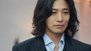 Jin Goo Dishes on the Reason Behind His Dramatic Transformation in "The Auditors"