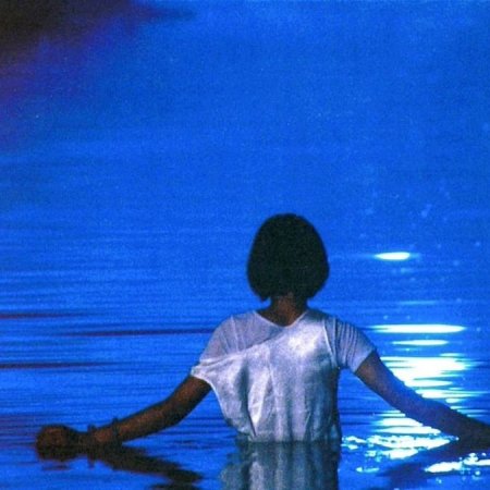 August in the Water (1995)