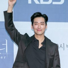 Doctor Prisoner Korean Drama photo