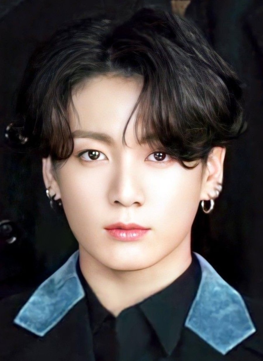 Jung Kook Full Photo