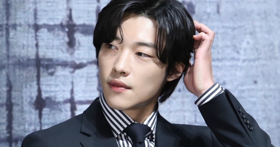 Woo Do Hwan Is Preparing For His Mandatory Military Service