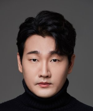 Jin Woo Jung