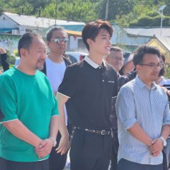 Yi Mian Xiang Jian Chinese Movie photo