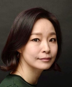 Yoo Jung Lee