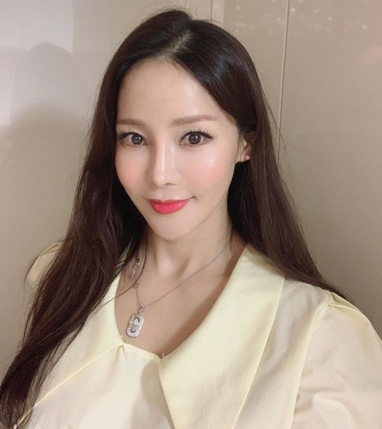 Shim Mina (1972) - Articles - MyDramaList