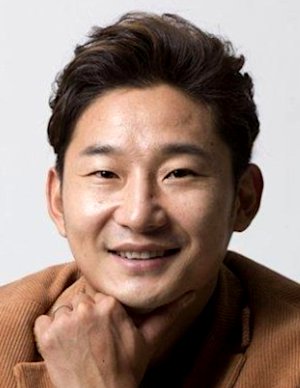 Lee Chun Soo (이천수) - MyDramaList