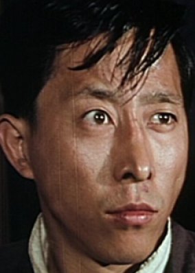 Kwan Hung in Thunderstorm Sword Taiwanese Movie(1970)