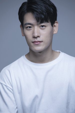 Sung Jin Kang