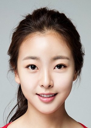 Go Won Hee in Revolutionary Sisters Korean Drama (2021)