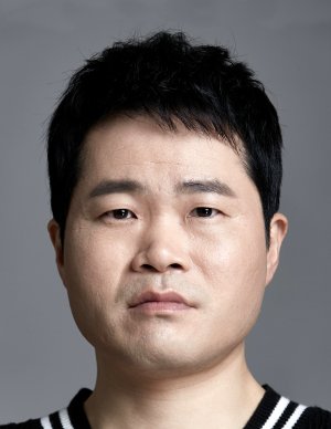 Jung Kook Woo