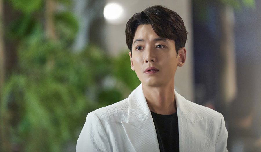 Jung Kyung Ho to Lead a New K-drama Written by 