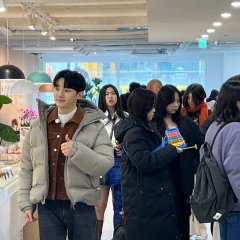 Famous Singers and Street Judges Korean TV Program photo