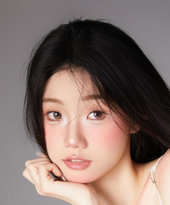Yi Fan Zhang