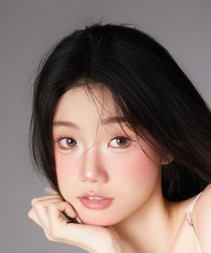 Yi Fan Zhang