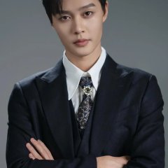 Ding Ji Hao Men Zong Cai Cheng Le Wo De Jin Si Que Chinese Drama photo
