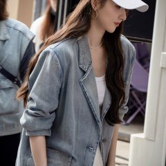 Where Her Hemline Brushed Chinese Drama photo