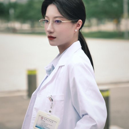 Mrs. Zhou Has Time to Divorce Together (2024)