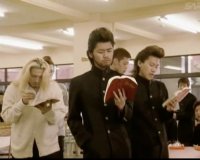 Rare occurrence: Japanese guy with Iraqi barber