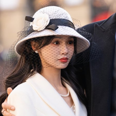 Yue Ran Ai Ren (2025)