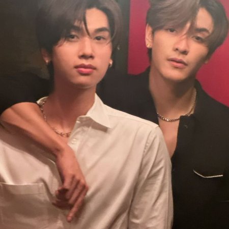 Hidden Hangout (2023)