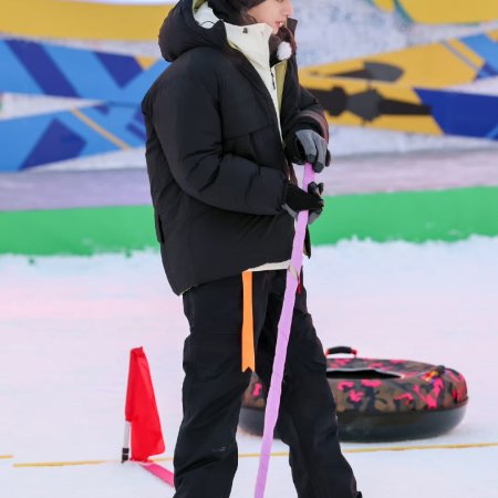 Let's Go Skiing (2022)