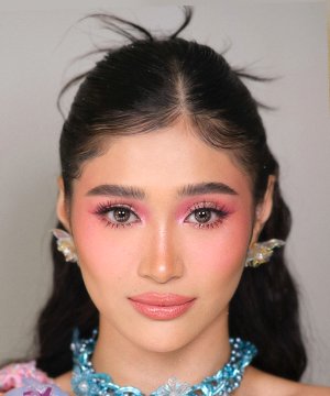 Jhoanna Robles