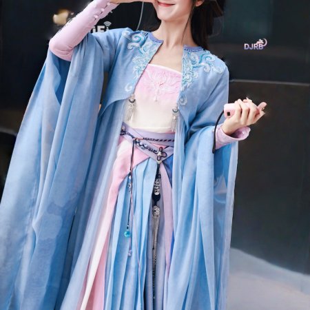Lai Zhan ()
