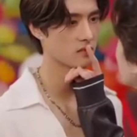 Golden Feathers (2025)