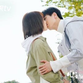 Sparkle Love (2020)