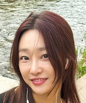Ha Young Lee
