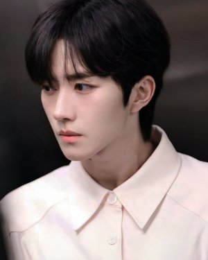 In love with Hua Yong