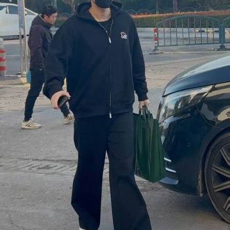 Tian Du Yi Wen Lu ()