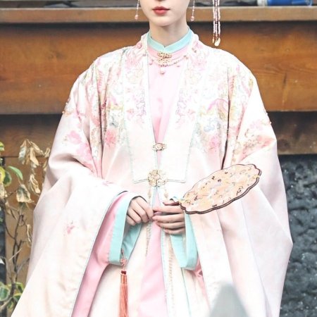 Jin Yue Ling ()