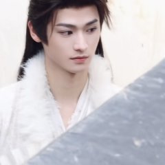 Quan Yi Lun photo
