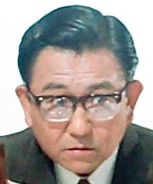 Shunsuke Omi