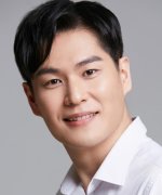 Baek Min