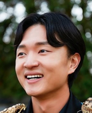 Hyun Jin Jung
