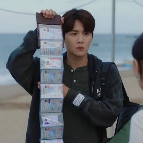 Kim Seon Ho.jpg Kim Seon Ho.jpg
