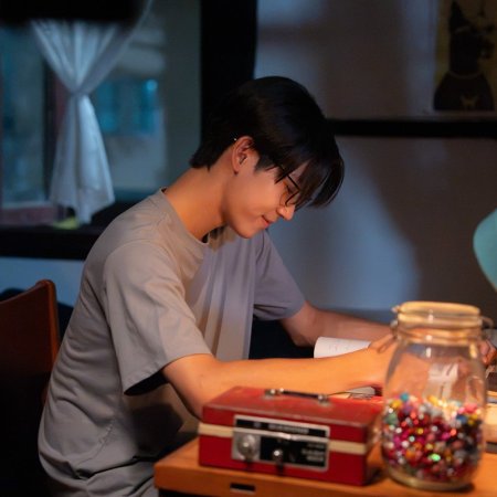 When Oranges Fall Behind the Scenes (2026)