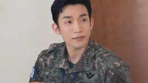 Lee Sang Yi's discerning taste puts cooks under pressure in 'The Legend of Kitchen Soldier'