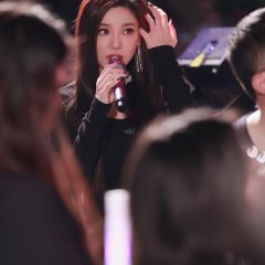 Change Lu photo