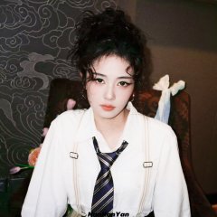 Bai Lu photo